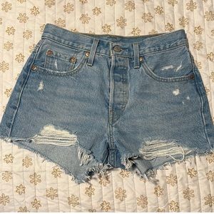Levi’s 501 Shorts Size 25